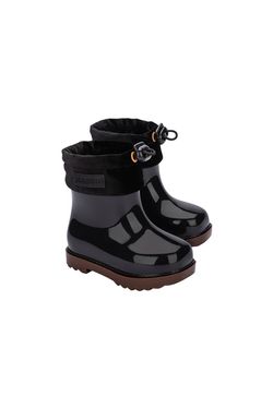 33615-mini-melissa-rain-boot-III-BB-preto-marrom-diagonal